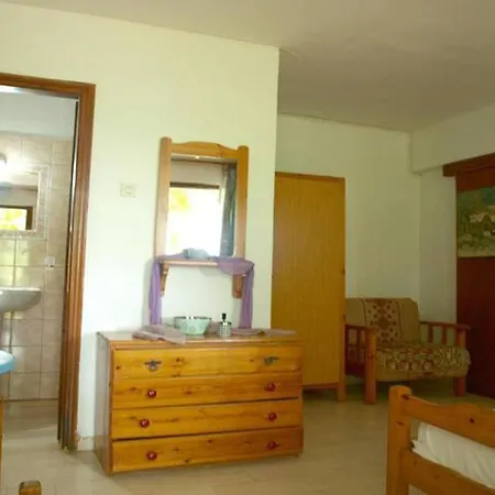 Appartement Paradeisos Flatlet With Garden View Áyios Dhimítrios